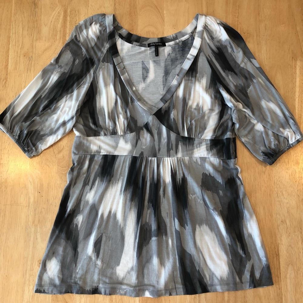 Daisy Fuentes Moda peplum shirt, large
